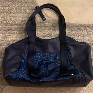 Lululemon Free To be Bag